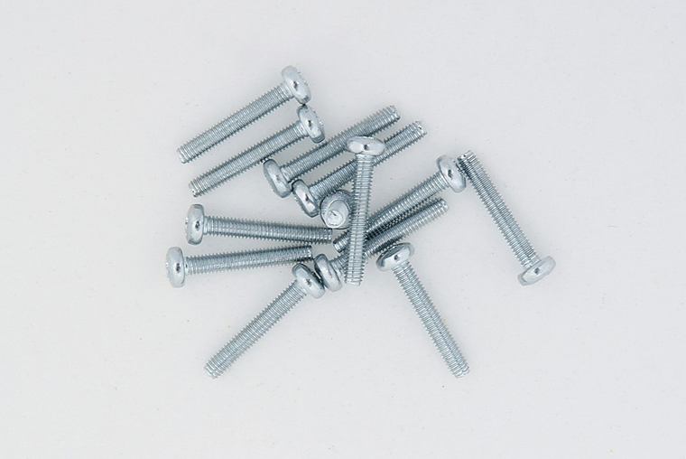 Triangular self tapping screw